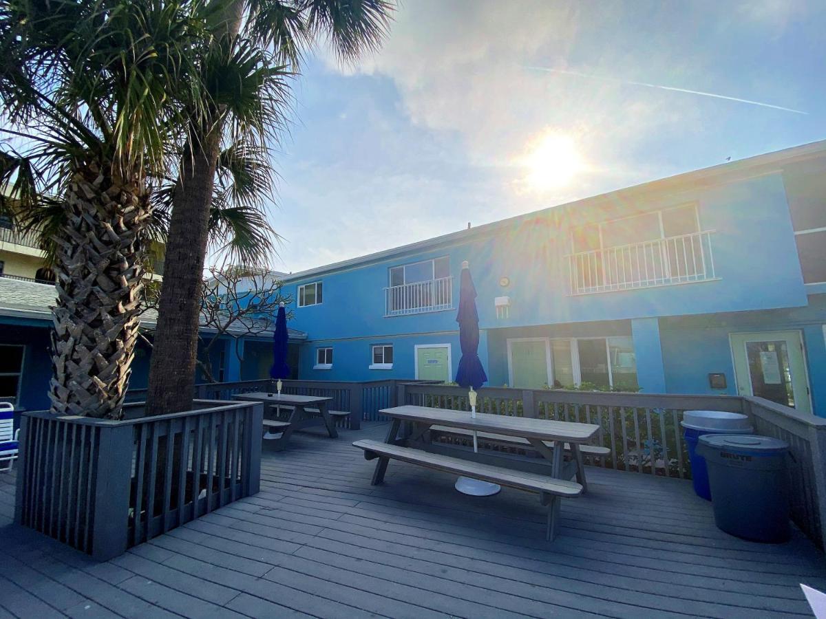 Nautical Watch Aparthotel Belleair Beach